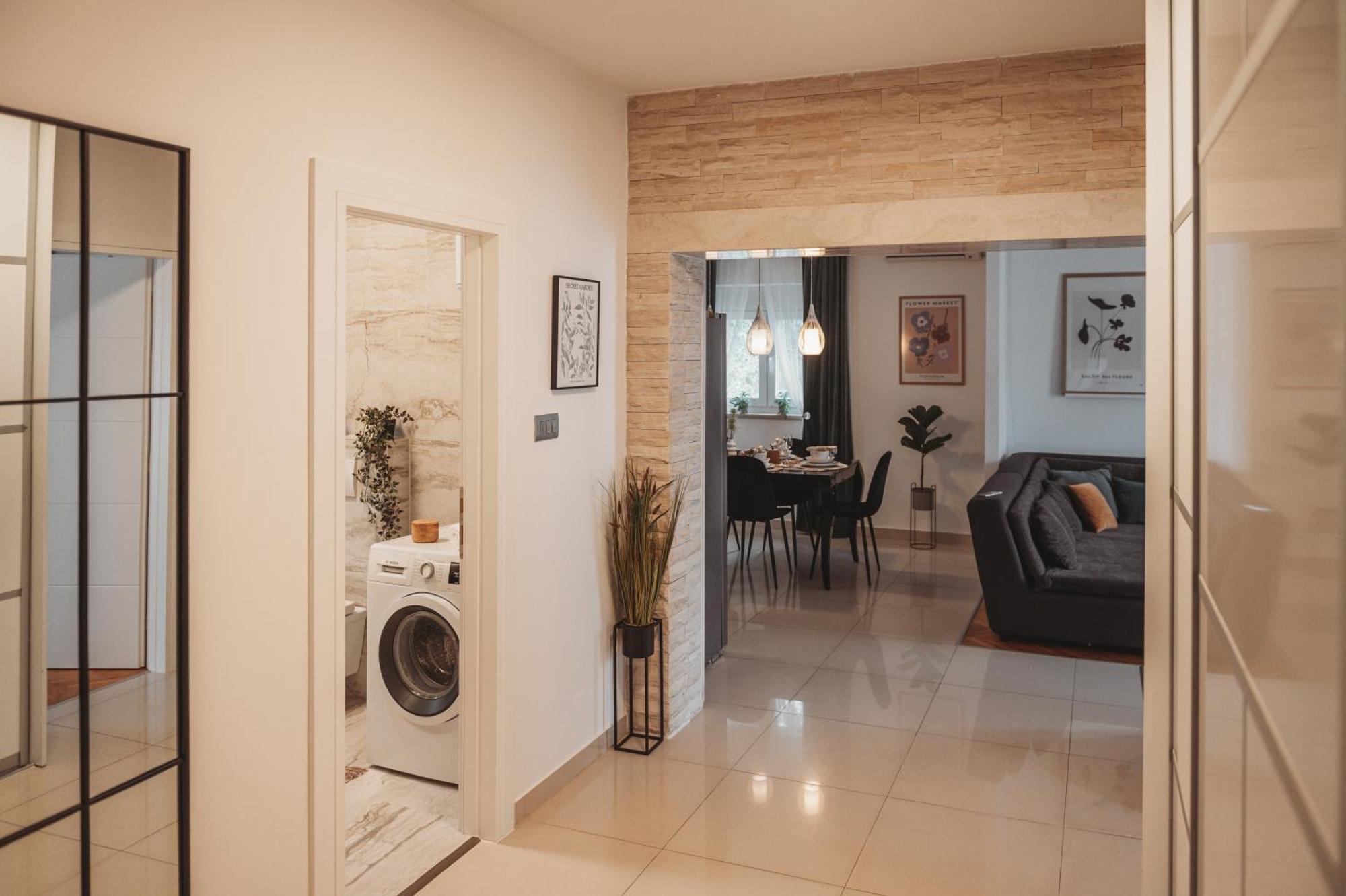 Lumary Apartment *